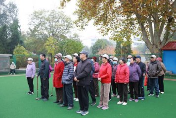 綠茵場(chǎng)地展風(fēng)采 門球競(jìng)技樂晚年——東營市廣饒縣老體協(xié)門球單